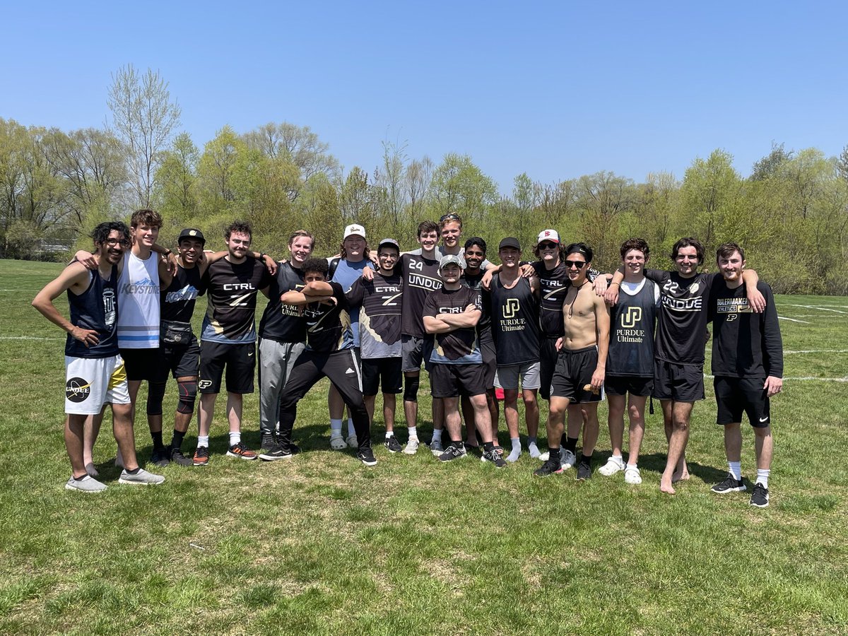 CtrlZUltimate's tweet image. Z finishes up a banger weekend at Regionals with a 14th place finish and a broken seed!

I (Guambo) am so tremendously proud of these boys and all they have achieved. They earned every bit of their success. Now to find a tattoo parlor... #AminusTeam