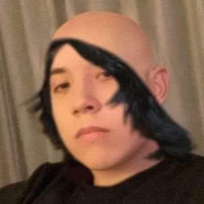KIMTHTAEYUNG's tweet photo. quackity sin gorro es esto jasjka https://t.co/ZoJY18iear