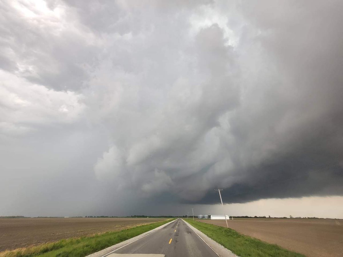 Live Storm Chasers on Twitter "Our current view of a thunderstorm near