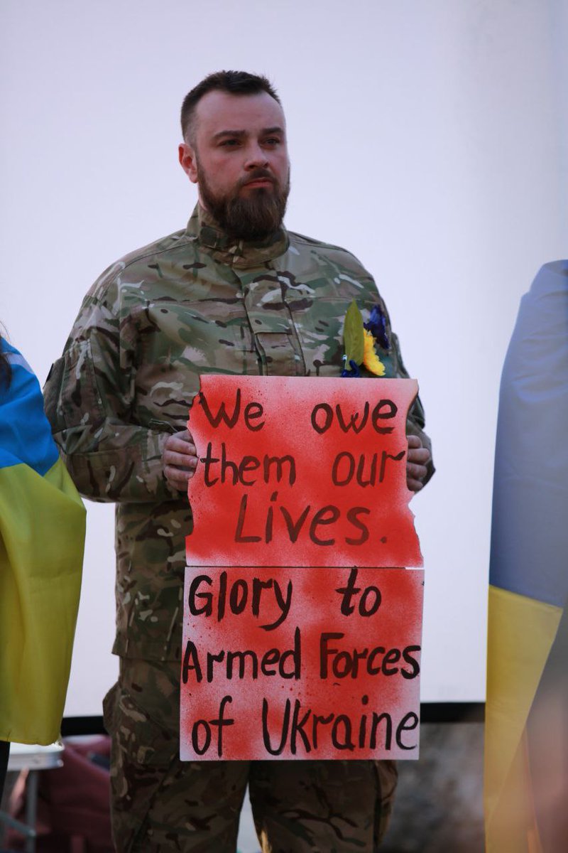 Tamrico2022's tweet photo. @ukraine_ua123 @bctallis @MAStrackZi @c_lindner @MarcusFaber @nouripour @Ricarda_Lang @ABaerbock @ToniHofreiter @SerapGueler @GoeringEckardt @MiRo_SPD @FlorianPost @larsklingbeil @_FriedrichMerz @RKiesewetter @n_roettgen @BundeswehrGI @OlafScholz @MarcoBuschmann Mir fehlen die Worte, ich lasse die Bilder sprechen
#M0605 München gestern https://t.co/nEuWP1F8SS
