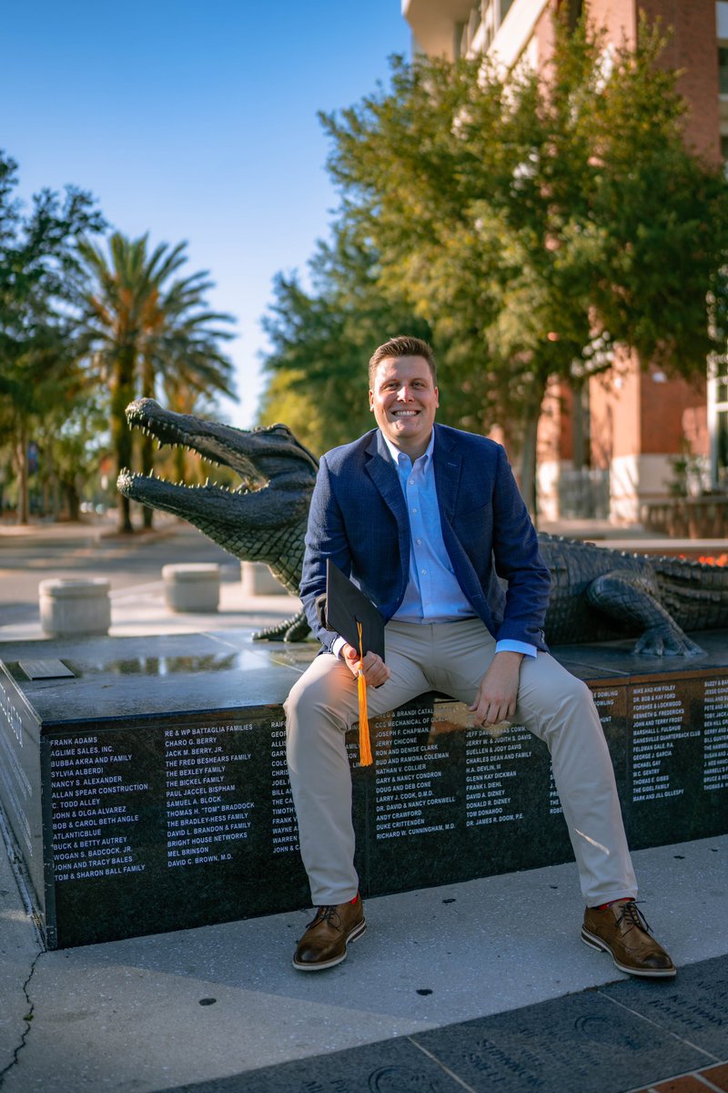 dmdenny's tweet photo. #ufgrad let’s Go B!  Congrats @bradendenn https://t.co/6OLQTvfPCF