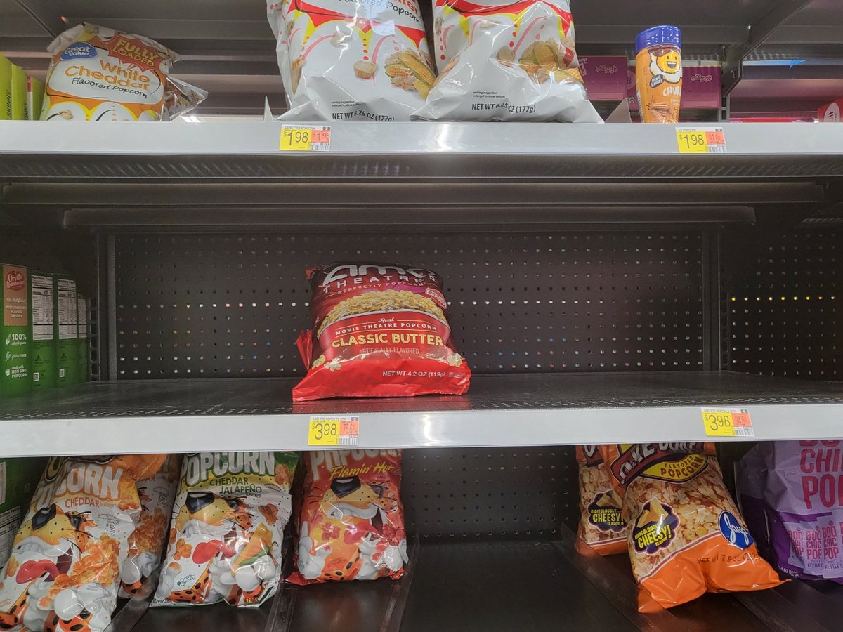 EthanMi19664296's tweet photo. Finally AMC popcorn at local Walmart in Cedar Rapids, IA! All too common sight across twitter, bare shelves. Got the last two bags. 😀 #amcpopcorn #AMCtothemoon #AMCPerfectlyPopcorn https://t.co/h6mKFuOfKs