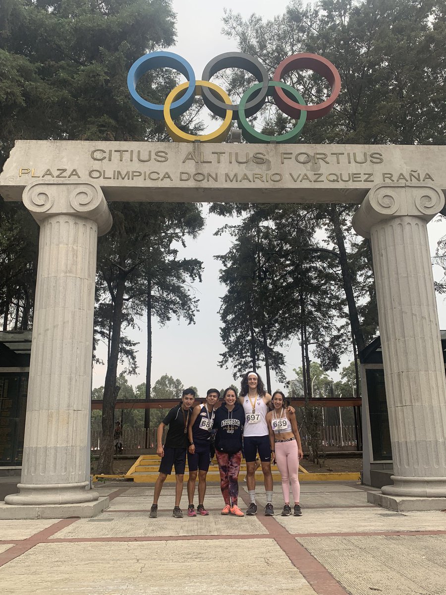 Empezamos con la construcción de atletas desde los cimientos…el día de ayer 6 de ellos recibieron su primera medalla🥈🥉, 2 de ellos obtuvieron el 🥇; los demás siguen mejorando y avanzado con pasos firmes hacia sus sueños que ahora son nuestras metas en común.
#deporteunam