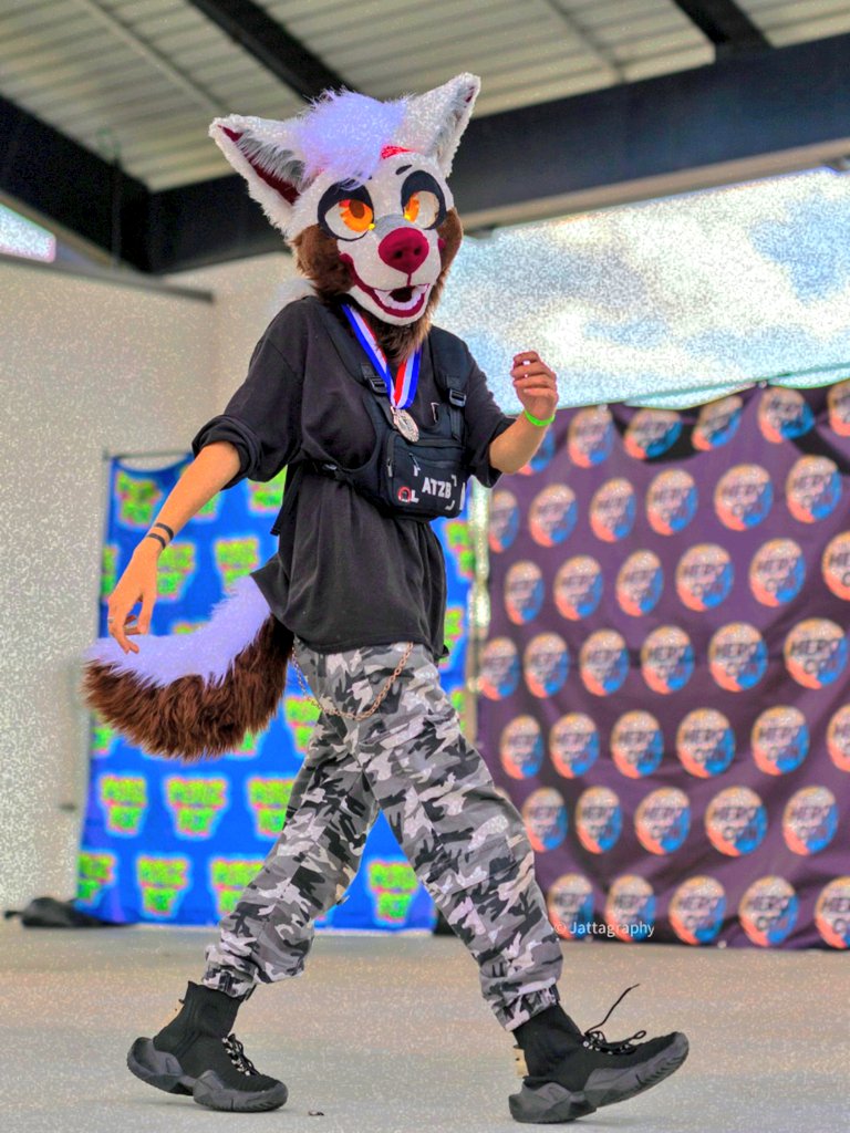 BonggDogg's tweet photo. Visited my local #herocon & participated in NOT ONLY the lipsync battle where I placed 2nd, but the red carpet cosplay contest as well where I was in the runner ups !!
I had an absolute BLAST at my first ever con and its definetly sum to remember😆
📸: @/jattagraphy on instagram https://t.co/2r4UWUM1E6