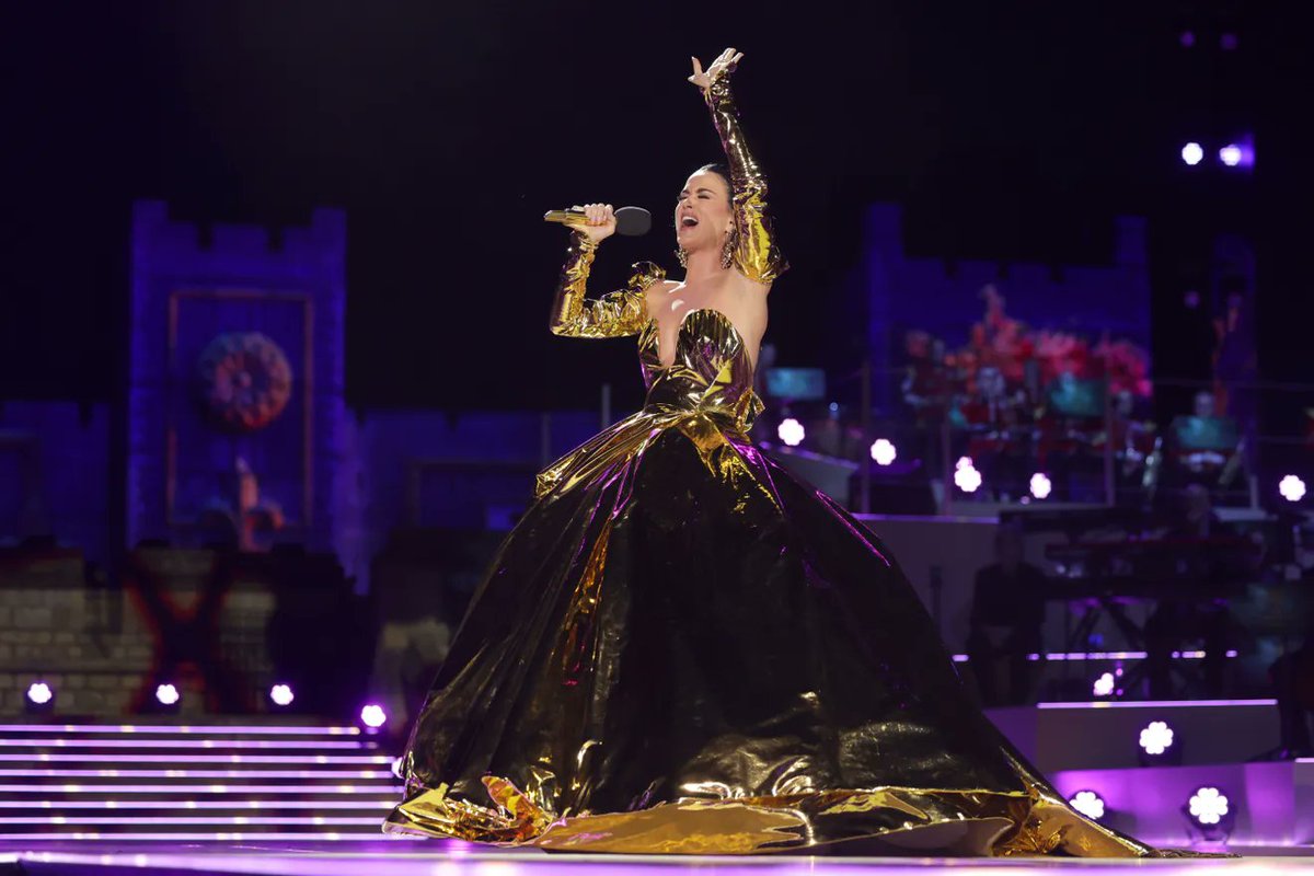 A luminous @katyperry, stately @stevewinwood and energetic @LionelRichie were among those paying tribute to #KingCharlesIII at Sunday's #CoronationConcert. A recap of the performances: usatoday.com/story/entertai…