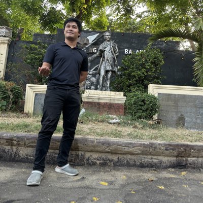 zennethchou's tweet photo. #NewProfilePic https://t.co/55uxTQG5Zg