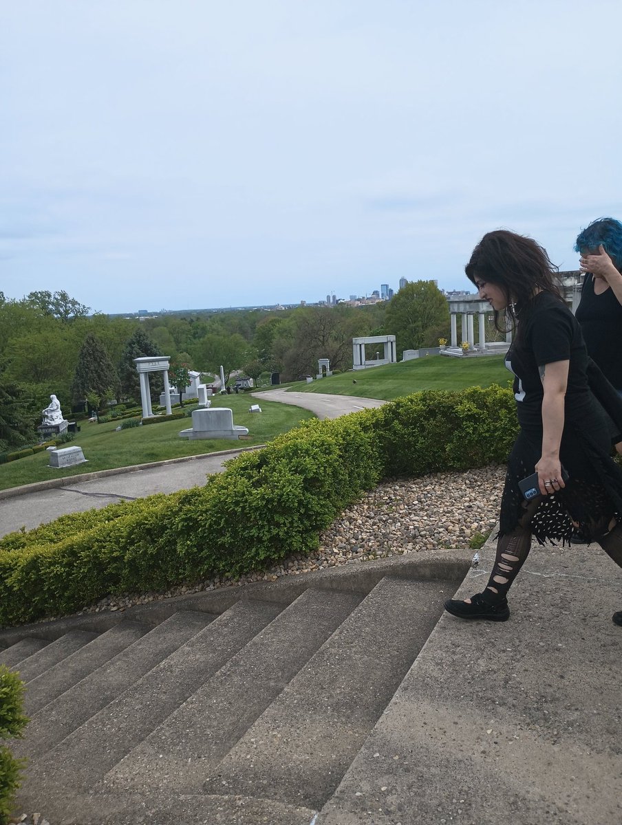 ghastlycrumb_dj's tweet photo. Goth picnic at Crown Hill 🪦#gothsdoingthings https://t.co/PfgsI7XQAi