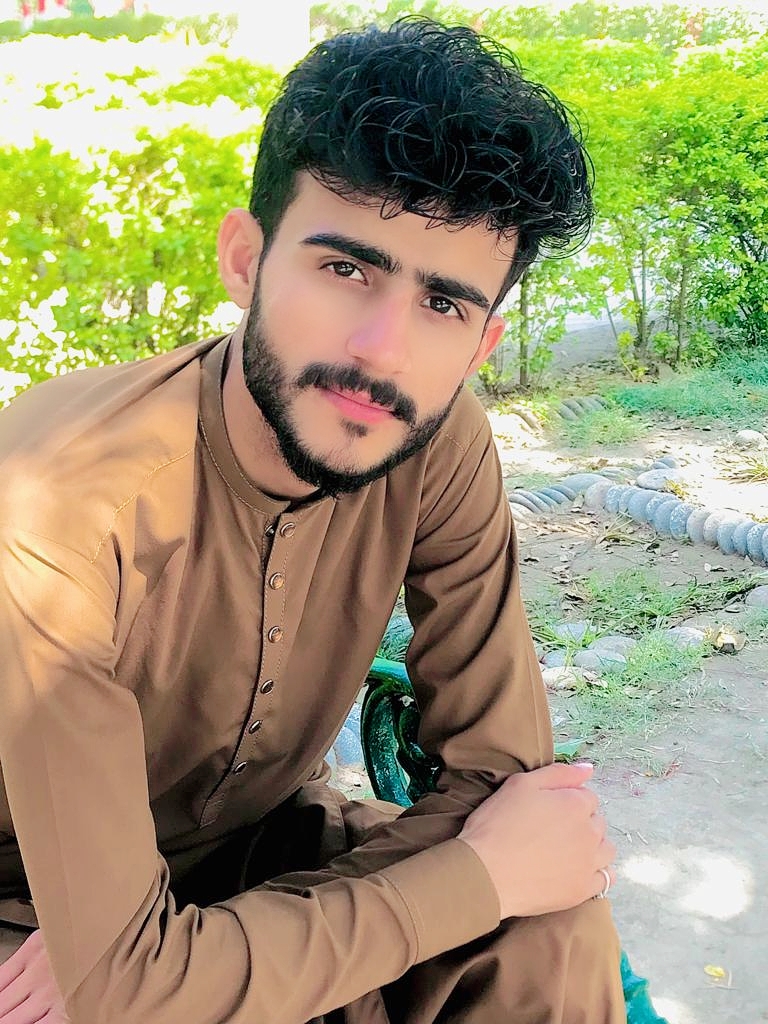 اب تو جس #طور بھی گزر جائے
کوئی #اسرار زندگی سے نہیں
اس کے #غم میں کیا سبھی کو معاف
کوئی #شکوہ بھی اب کسی سے نہیں