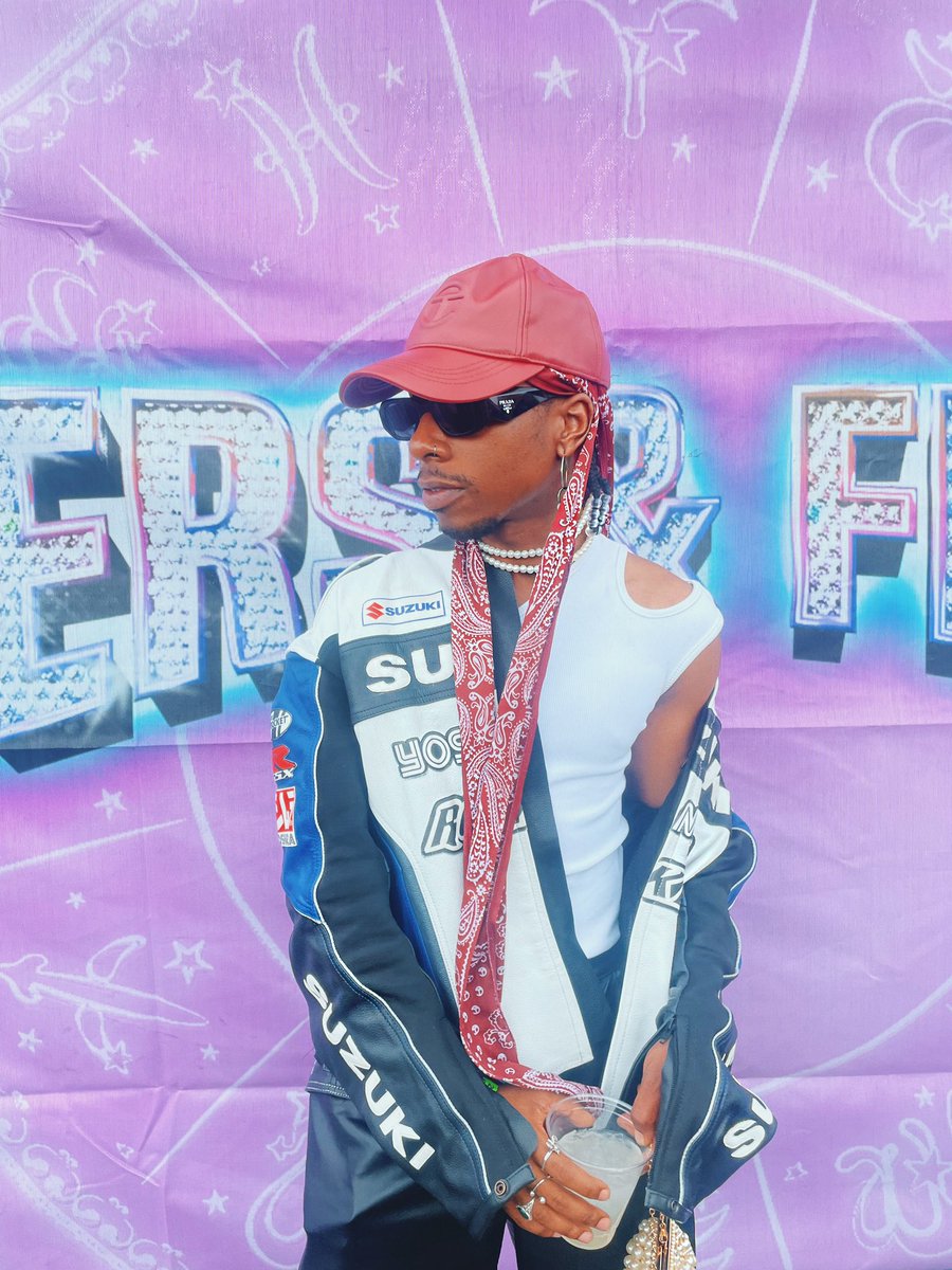 *insert usher adlibs* 🍾✨