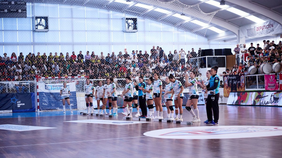 💔 Duele el qué. Duele el cómo. Duele.
 
Pero que no acabe el día sin daros las GRACIAS por tanto cariño estas dos semanas. A nuestra increíble afición y a todos los que nos apoyasteis por Galicia y España adelante.

Volveremos a levantarmos. Así es el deporte. Así es la vida.