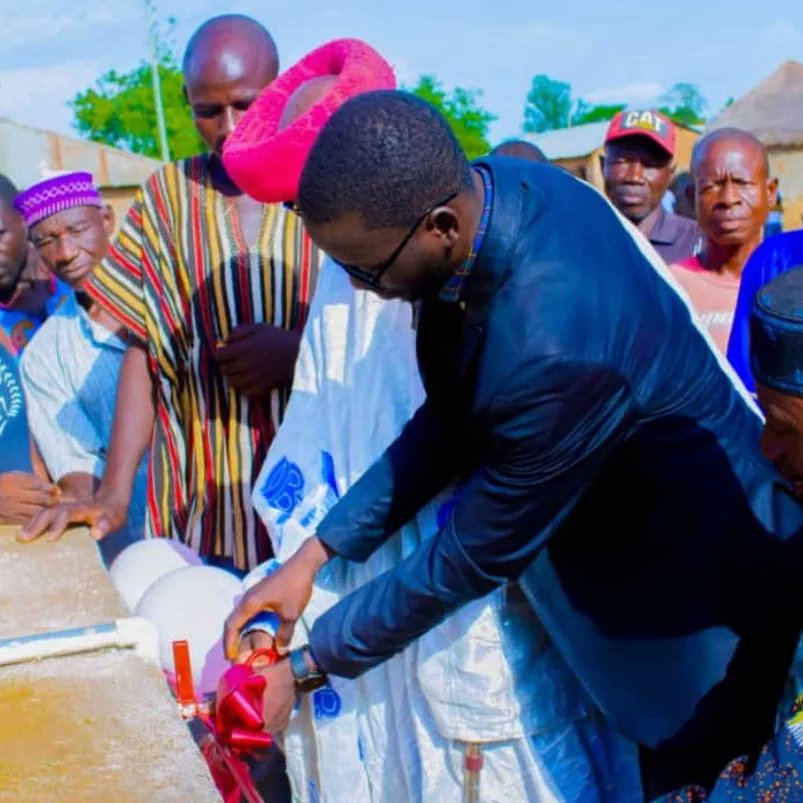 KBamanpong's tweet photo. Duly commissioned! It is duty, and nothing else.
Bimbilla Constituency will work again.
#K4B
#TheNewBimbillaProject
#It'sPossible
#NanungRising https://t.co/JC6vgWl7dA