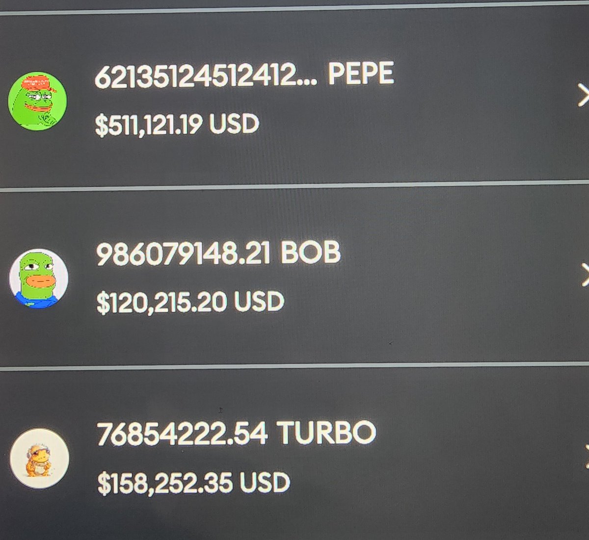 Feeling generous and want to spread some joy! 

I will Brighten up someone's day with 1,000,0000 $PEPE

Just Drop your wallet and follow ! 

Winner will be randomly chosen in 24 hours. Good luck everyone! 🍀

#PEPE #memecoin #crypto