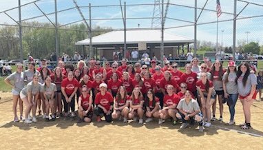 MrsMurphy132's tweet photo. So much fun at @spartans_sball alumni game. Super excited to have my biggest fans there cheering me on! #RedAndGray #SpartanPride #Alumni 🥎❤️🤍🥎 https://t.co/qzFHP3HEzV