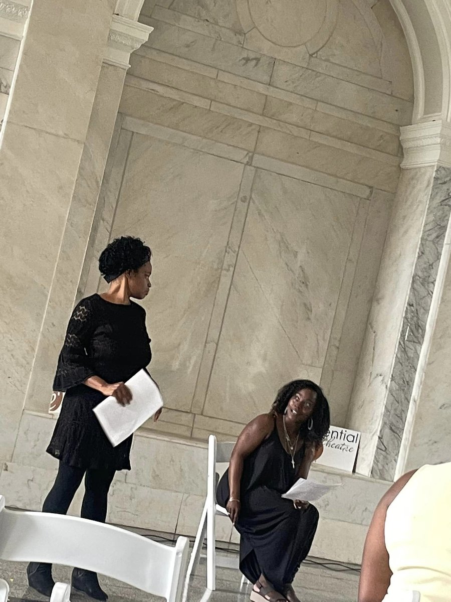 ATL_Essential's tweet photo. Today @ #DecaturArtsFestival, Hush Harbor Lab presented Georgia playwright, Kelundra Smith & a short reading of her play 'The Wash' w/ actresses Dionna D. Davis & Charity Jordan.
@pieceofkay was also in conversation with Anterior Leverett about her work. Thank you @DecaturArts 🎉 https://t.co/oNTToqp4hW