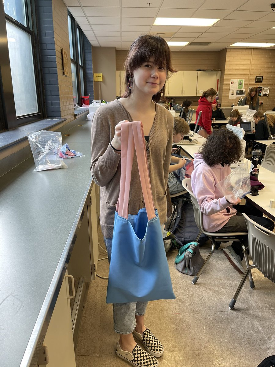 SSutton95's tweet photo. We are making lots of cool things in Fashion and Interior Design! #spscte #design #sewing #skills #fcsed https://t.co/DzNmFB0HkJ