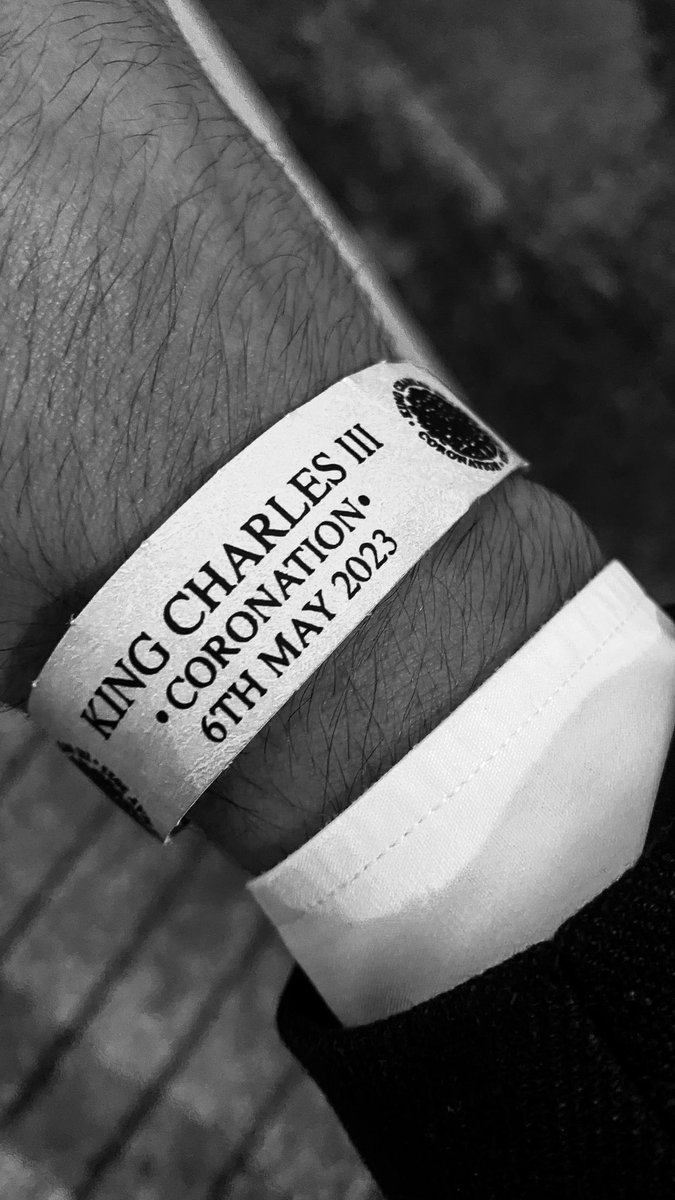 GaboCabreraVzla's tweet photo. Quiero agradecer a la misión diplomática del Reino Unido de Gran Bretaña e Irlanda del Norte en Venezuela @UKinVenezuela por tan especial invitación para celebrar la coronación de su Majestad el Rey Charles III y la Reina Camila junto a la orquesta sinfónica Ayacucho en Caracas🇬🇧 https://t.co/LayiXQFdDa