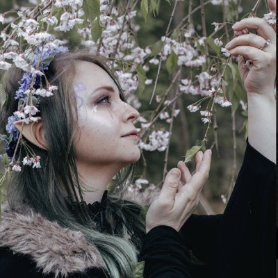 EvoriMusic's tweet photo. #NewProfilePic https://t.co/c4Kul0zo1Q