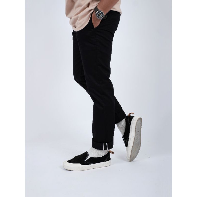 Localvocalid's tweet photo. Chino Slimfit dgn accent Selvedge

https://t.co/2LozAmdlhI https://t.co/L57swIQAKE