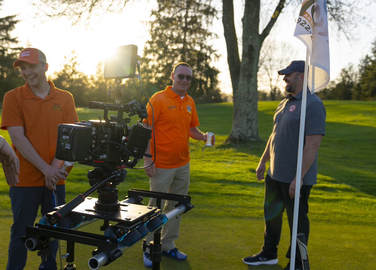 EscapeVisuals's tweet image. Our newest beer shoot is here! What a fun one 🎥