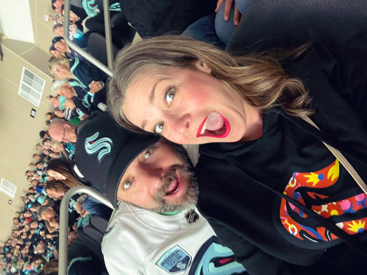 amymorrisdesign's tweet photo. Goooooooooo @SeattleKraken #SeaKraken 🏒 https://t.co/G1uf3beyKT