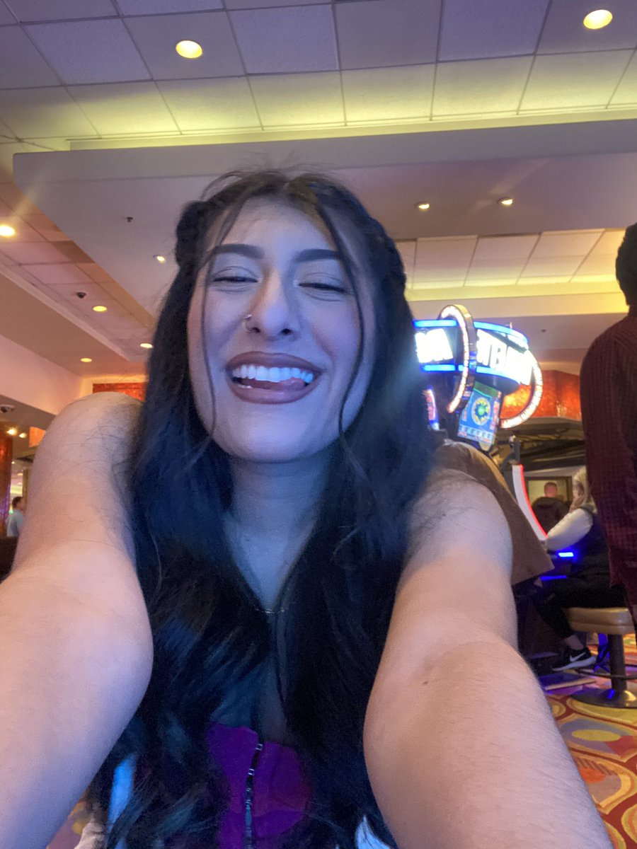 Diana_daniela_'s tweet photo. 🎰🎰 https://t.co/xGoiZ12cIz