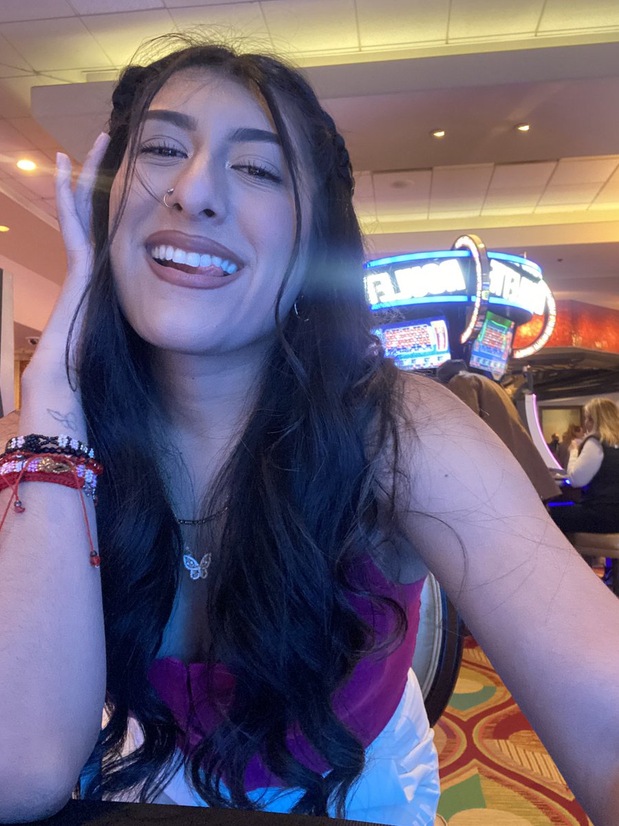 Diana_daniela_'s tweet photo. 🎰🎰 https://t.co/xGoiZ12cIz