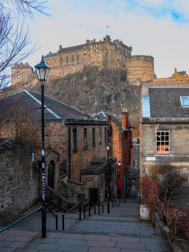 NUEVO ARTÍCULO: ¿Que ver y hacer en Edimburgo en 2, 3, 4 o 5 días? Con mapas y tips: descubreteviajando.com/que-ver-en-edi…