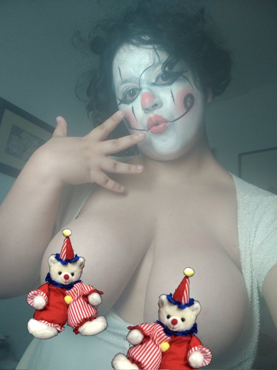 Honkadoll's tweet photo. Oopsie! Silly me🤡 https://t.co/tY090deWtr