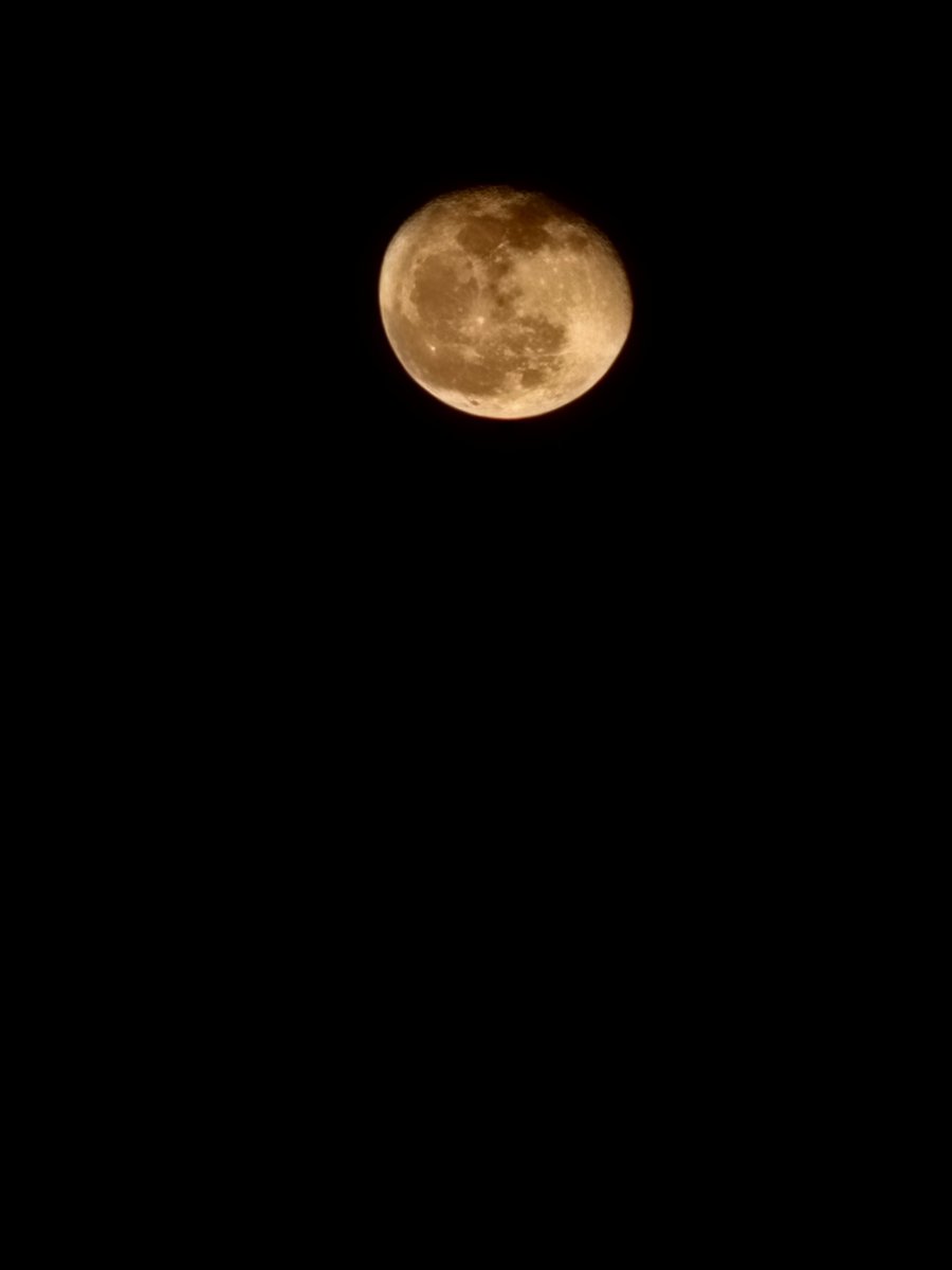 Pic de la luna hoy 😍 #merida