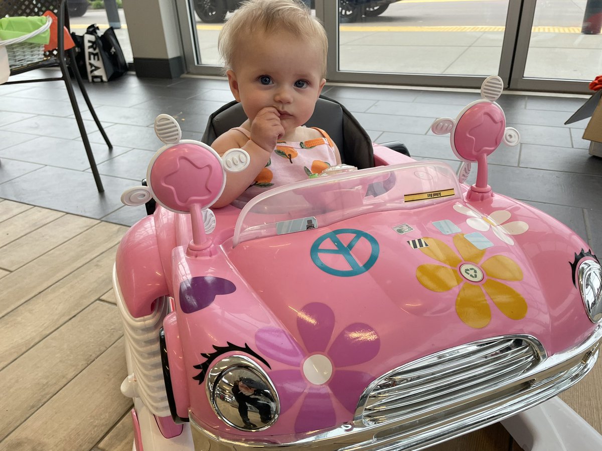 lauren_linder's tweet photo. Clementine is only female & 1 of only 9 children in world to be diagnosed w/ #TLR8 #genemutation. She’s also 1 of 2 to have it in every cell of their body.
Still can register online, anyone ages 18 to 55 in good health is eligible
https://t.co/MoEqfbOxdf
@KDKA #bonemarrow https://t.co/Pq3pBdxkk1