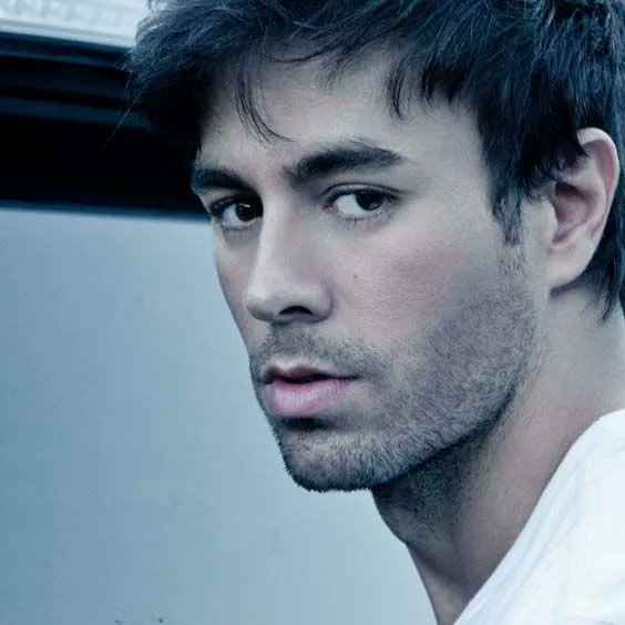 In honor of Enrique Iglesias’ 48th birthday, tell us your favorite song by the star! 💿