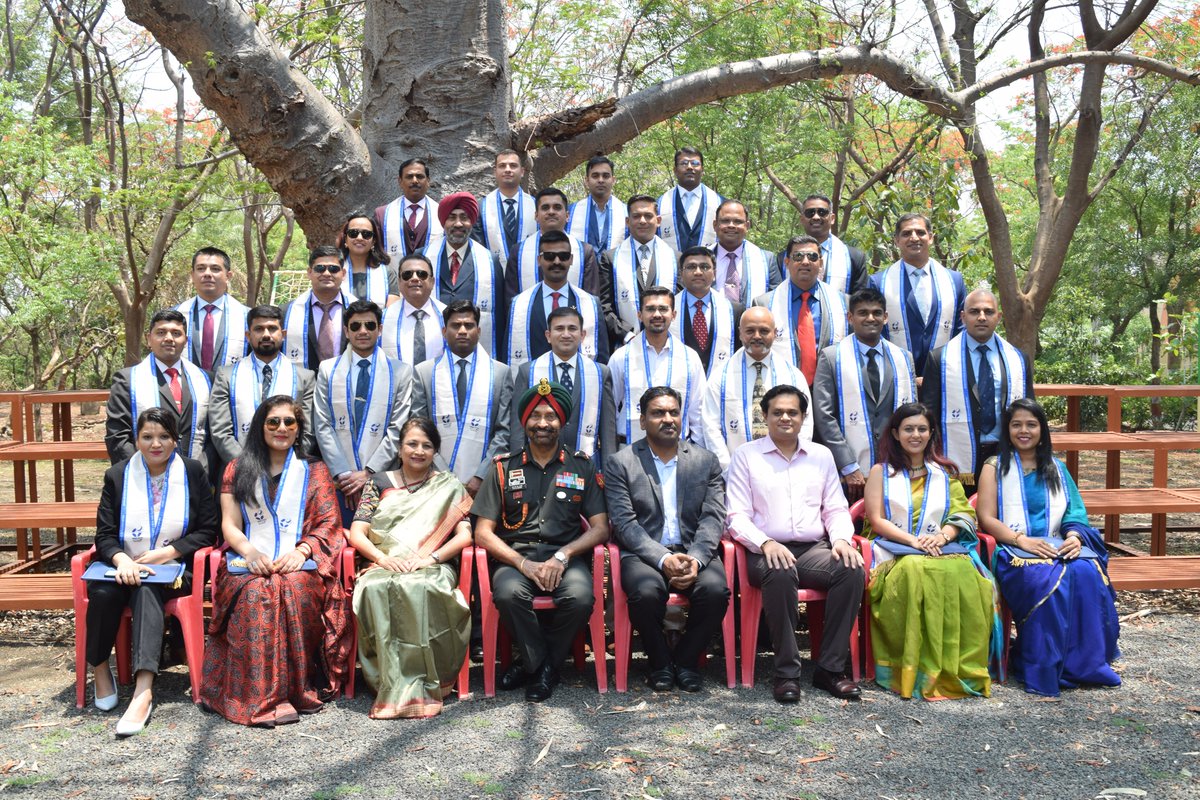 IIM_I's tweet photo. Congratulations to the #DefenceOfficers participants of the Certificate Programme in #InternationalBusiness Management Batch 02! Your exceptional leadership skills, self-discipline, high level of motivation, and courage have led to this momentous achievement. (1/5) https://t.co/gDEWuNfrxZ