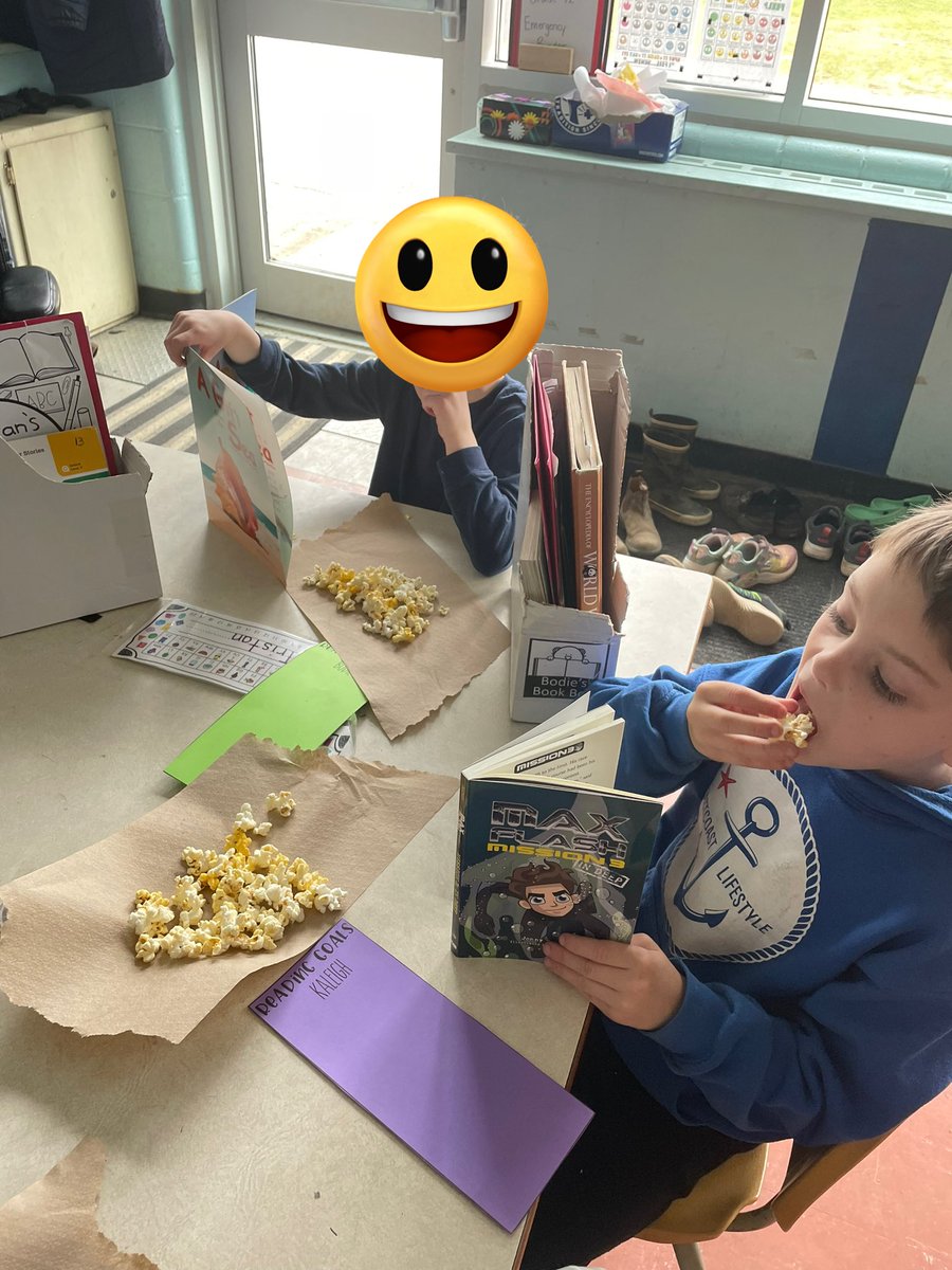 mrsbowesteaches's tweet photo. Celebrating reaching our goal of 20 minutes of independent reading with no reminders. #popcornreading #reward #studentchoice #feelgoodfriday https://t.co/QLi4moFR8y