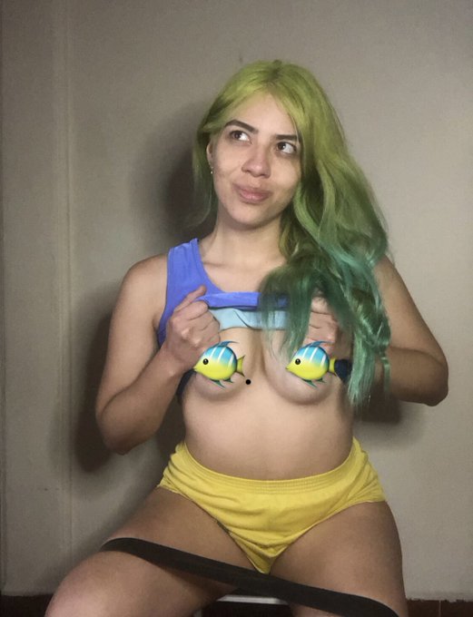 Do you feel alone? Let&rsquo;s talk :) 🫶🏻 https://t.co/Rt5Ifq8r5l<a href="/tag/latina"class="tags"><span>#latina</span></a><a href="/tag/mexicana"class="tags"><span>#mexicana</span></a><a href="/tag/onlyfans"class="tags"><span>#onlyfans</span></a>