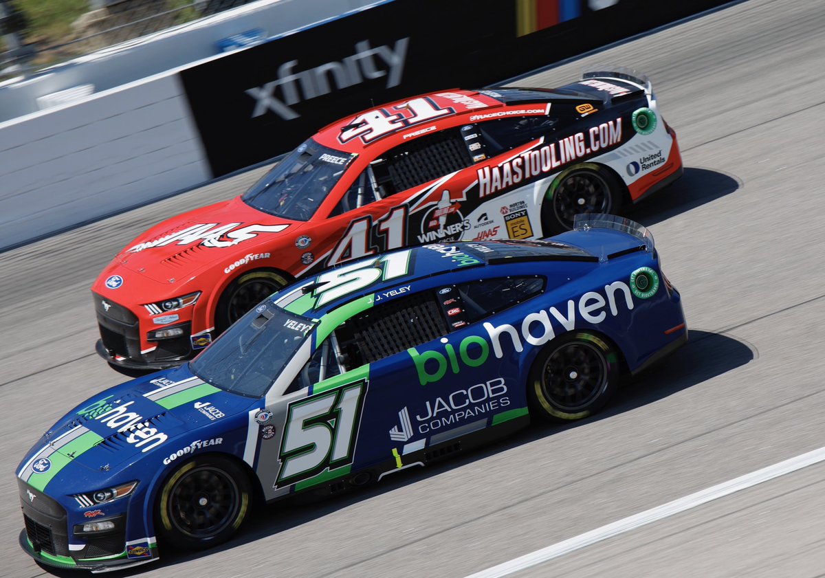 RickWareRacing's tweet photo. The checkered flags fly at @kansasspeedway, next up is @TooToughToTame.
No. 51 @jjyeley1 - 23rd
@biohaven
@Jacob_Companies
No. 15 @brennanpoole - 28th
@motorracingoutreach
@djvanderley
#vdlstrong https://t.co/GGTUeMtlDB
