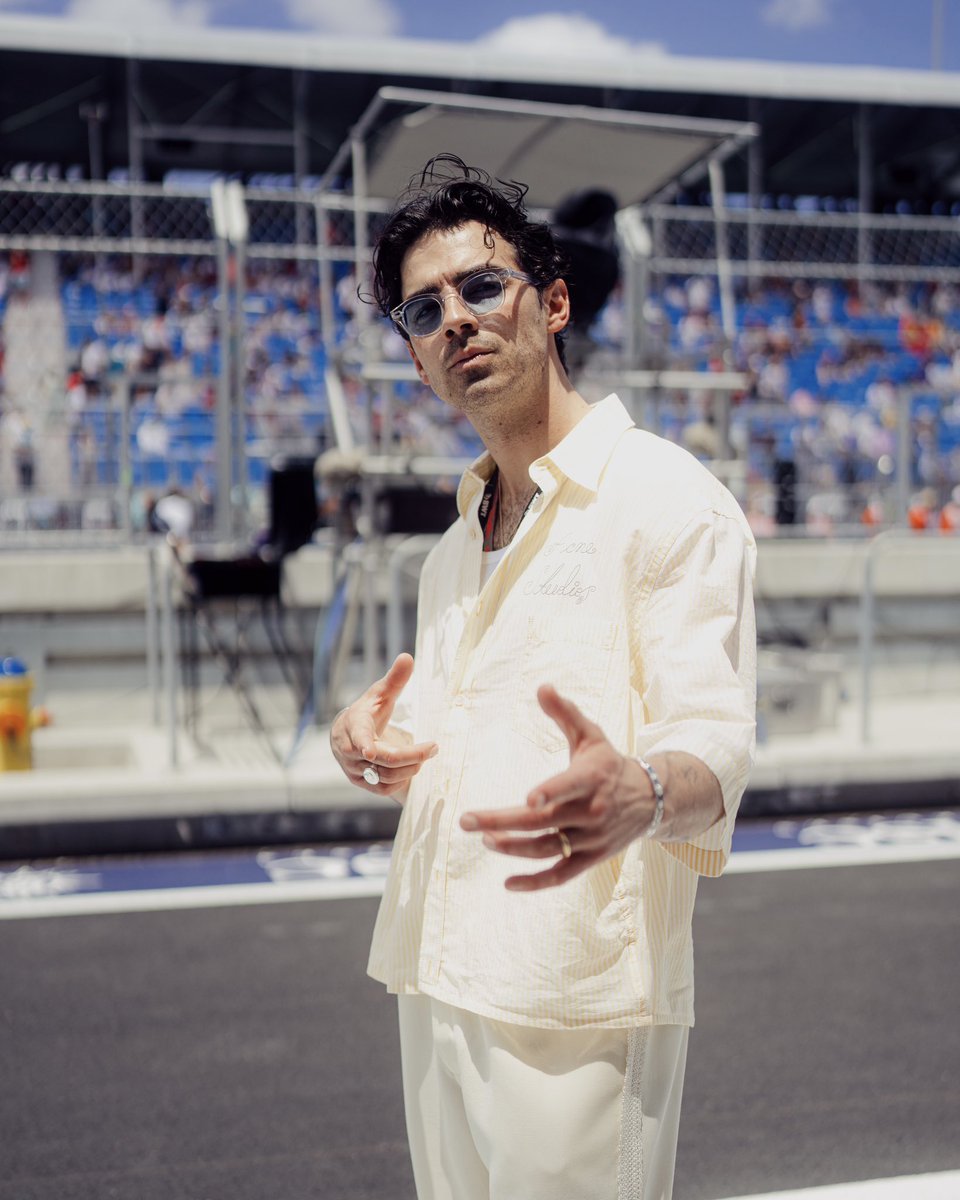 Hot Male Celebrities On Twitter My Man Looks Good In White hot-male-celebrities-on-twitter-my-man-looks-good-in-white