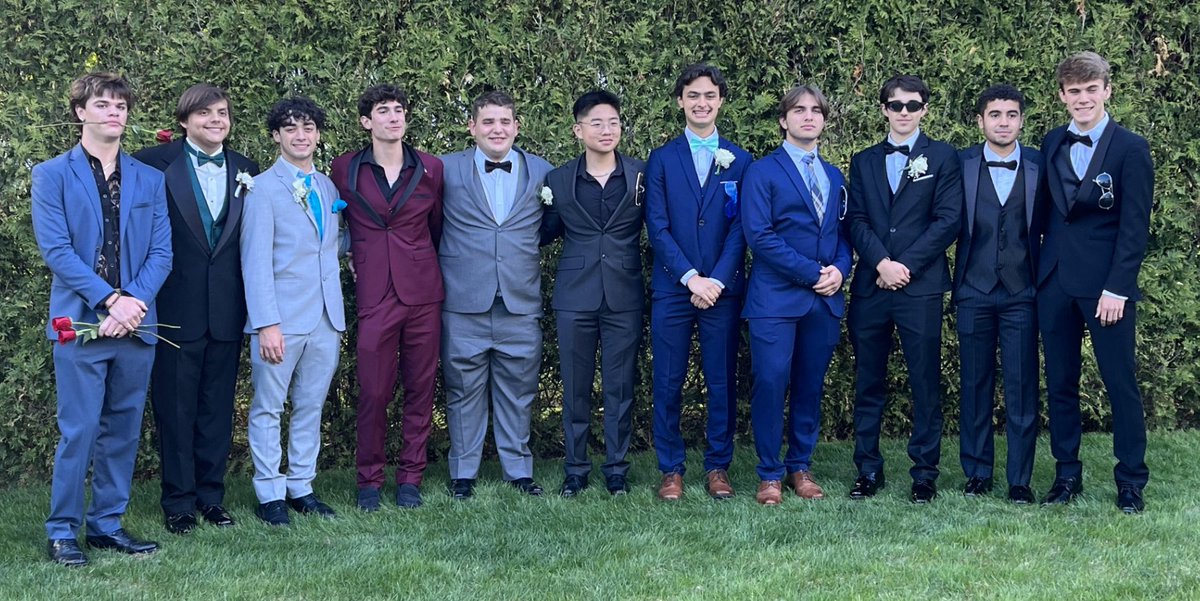 SeekonkHS's tweet photo. #SeekonkHS Prom 2023 #slayedprom https://t.co/Dr8fzvw4iM