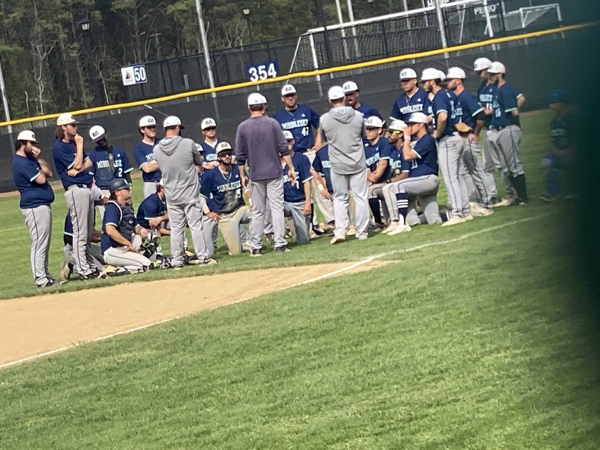 StacyG34's tweet photo. @MCColtsBaseball @MiddlesexColts @CJSportsRadio @MyCJ_Sports Love to see it! 💙💚⚾️ https://t.co/TrHx8jEdjp