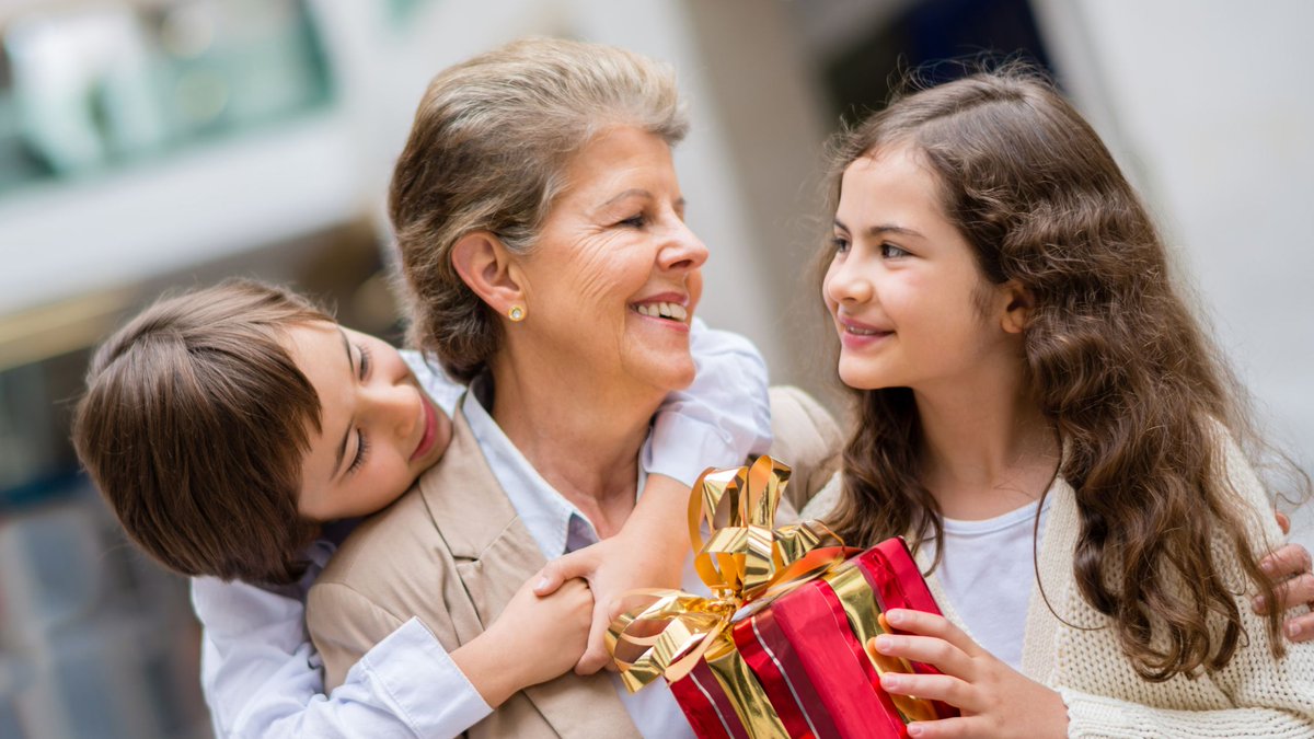 What A Jewel tweet media