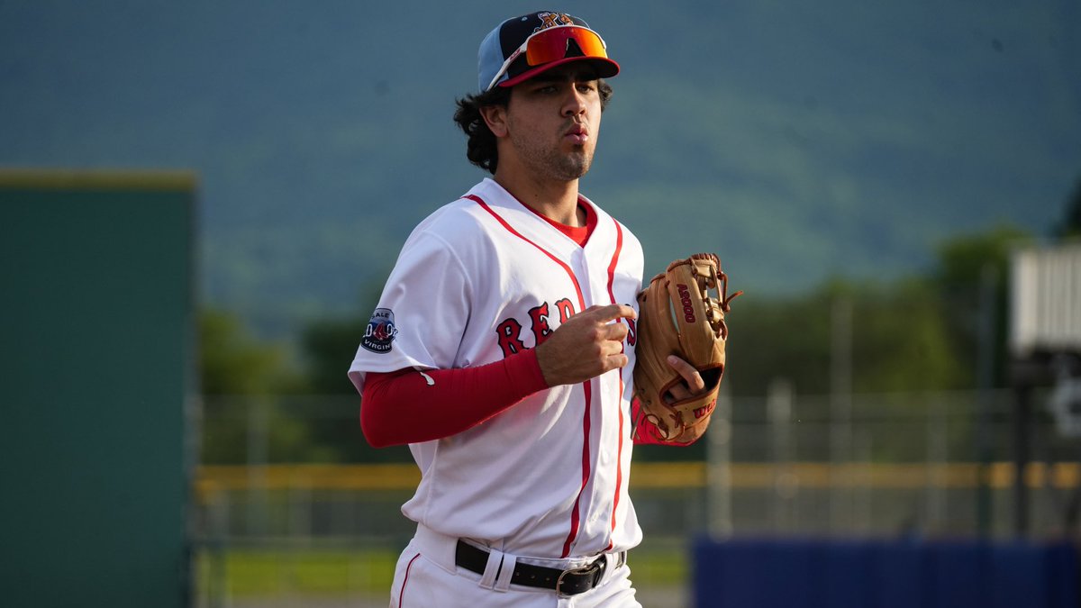 BostonStrong_34's tweet photo. Red Sox #1 Prospect Marcelo Mayer;

.337, 4 HR, 1 3B, 10 2B, 23 RBI, 4 SB

Making a strong push for (AA) Portland. https://t.co/aKjs1X4GWf