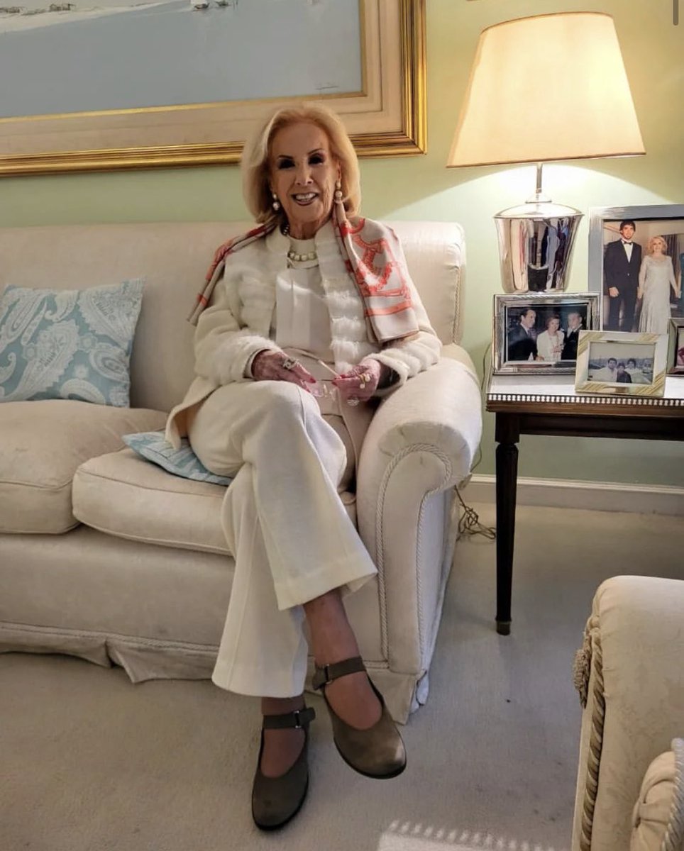 La primer foto de Mirtha. Mejor que yo. ❤️