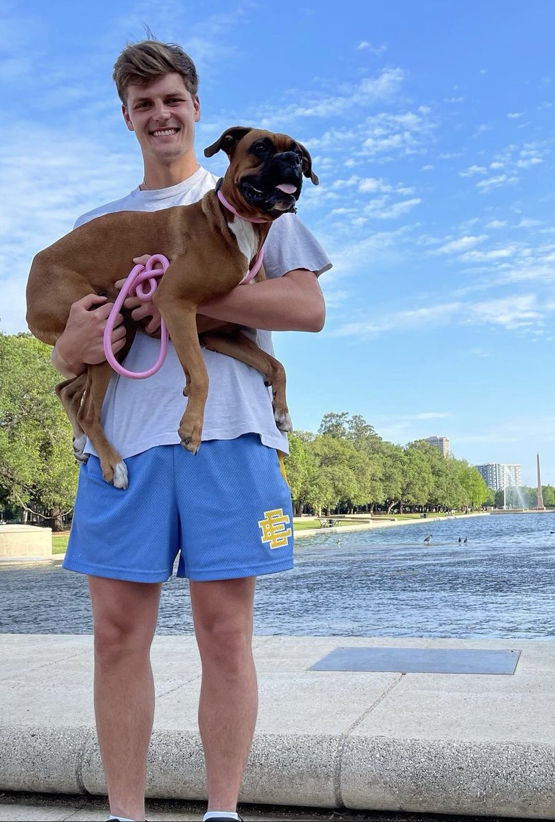 Ron Moore tweet media