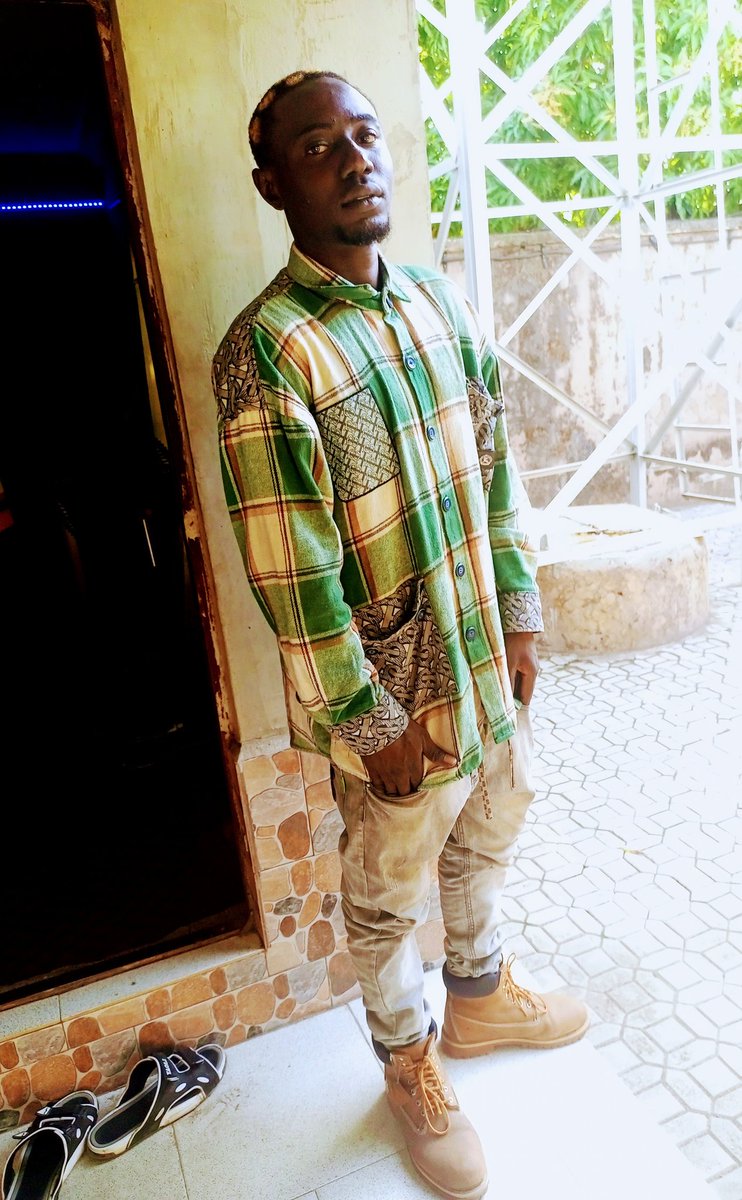BrkyLudoz's tweet photo. #ChampionsLeague #afroqueen #MiamiGP #demol #MiamiGrandPrix #Asake #burnaboy
BarrackyLudo$ https://t.co/PFBdX8VZ3x