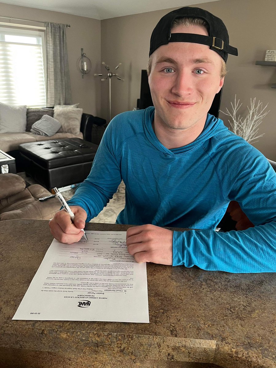 Congrats to <a href="/Bpanzer10/">Braden Panzer</a> on signing his tender with the St. Cloud Norsemen. More info coming on stcloudnorsemen.com