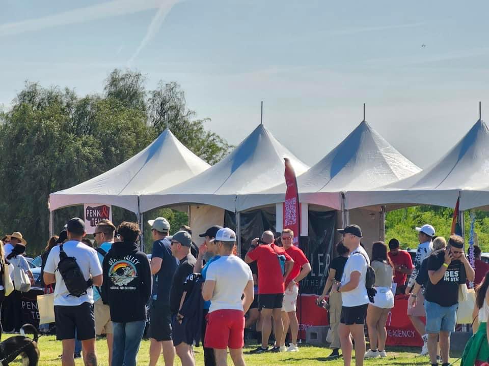 ForRecovery's tweet photo. We’re at the @AFANLV AIDS walk today! Come by and show your support for this important cause.
#LasVegas #Nevada #HarmReduction #Recovery #RecoveryCurrent #ForRecovery https://t.co/pmx1anv1fM