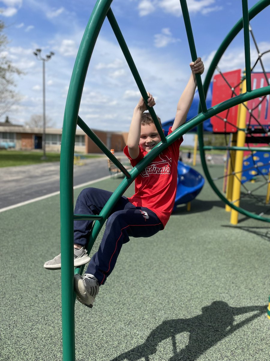 marnellandrea29's tweet image. We earned an extra recess on Friday for our STAR behavior in the cafeteria.  It was beautiful outside! @VV_Voyagers #fabulousfirsties #extrarecess #starbehavior