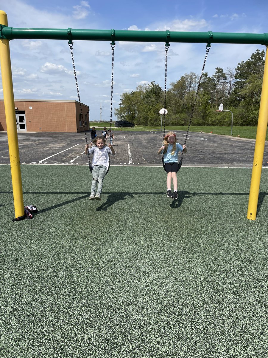 marnellandrea29's tweet image. We earned an extra recess on Friday for our STAR behavior in the cafeteria.  It was beautiful outside! @VV_Voyagers #fabulousfirsties #extrarecess #starbehavior