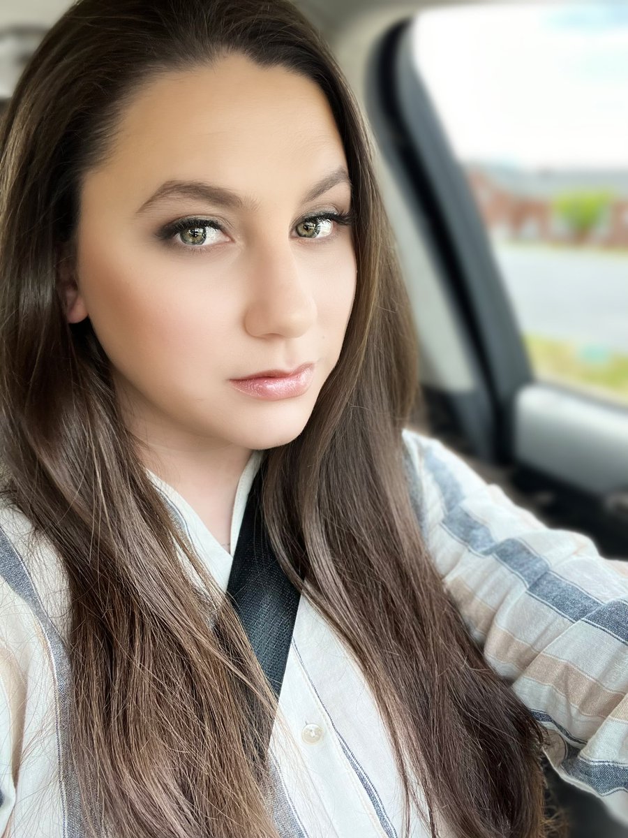 amp920's tweet photo. If you are in the Central VA area looking for a makeup artist check out https://t.co/re5jfDfKvW 

She took my vision and made it into art!

#weddings #weddingseason #makeupartist #makeup #makeuplooks #bridal #Review #virginia https://t.co/OzfUfLh4NU
