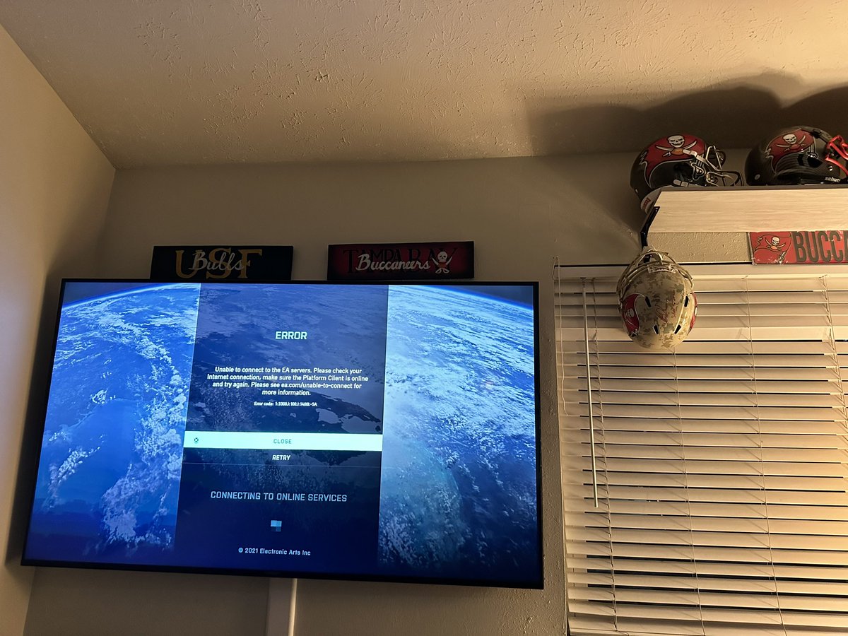 EricMMosley's tweet photo. @EAHelp your raggedy servers are down again. https://t.co/nDsaZoWj37