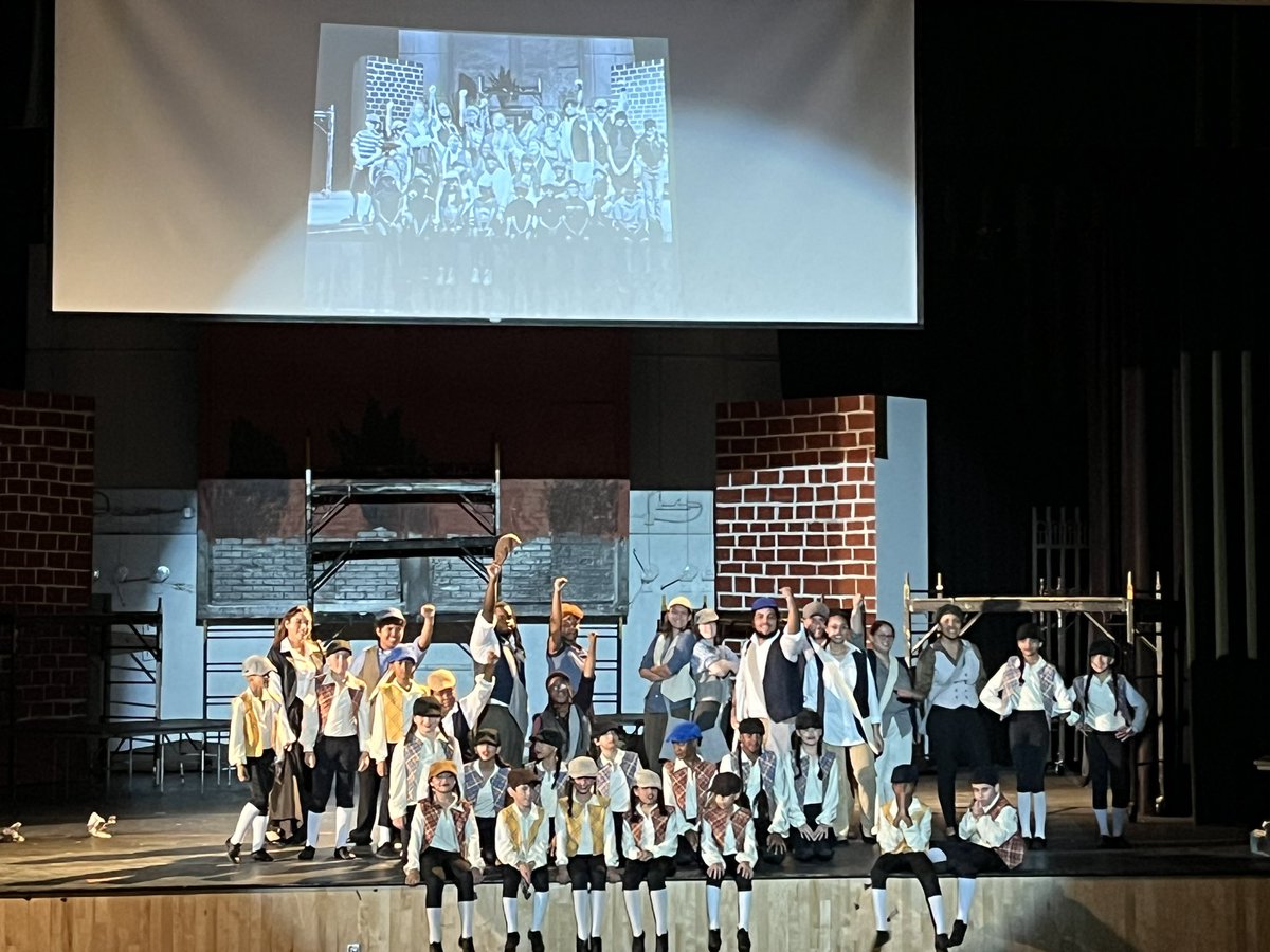 ‘Newsies Stop The World!’ We had an awesome time collaborating with @lbhschargers in their production of Newsies!! @SDOCArts @Osceolaschools @SDOCElemEd